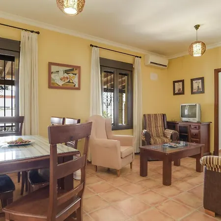 Holiday home Fuentes Solo Familias *