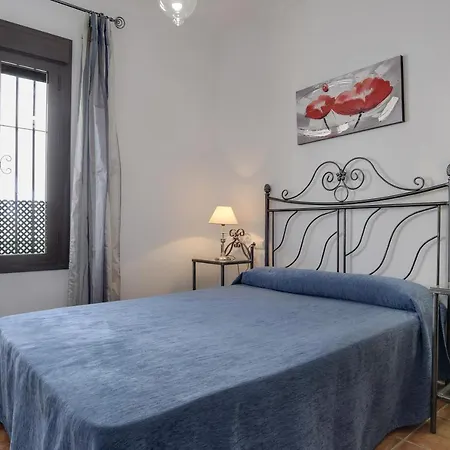 Holiday home Fuentes Solo Familias *
