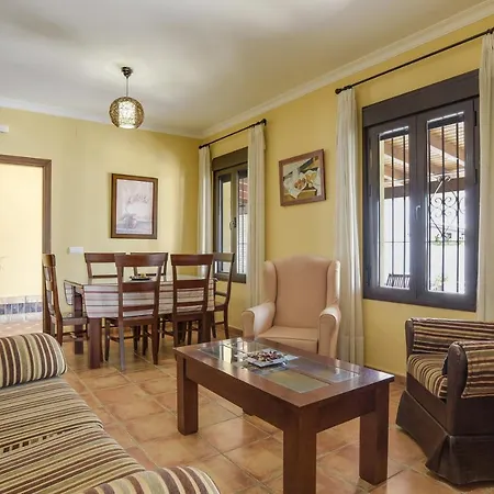 Holiday home Fuentes Solo Familias *